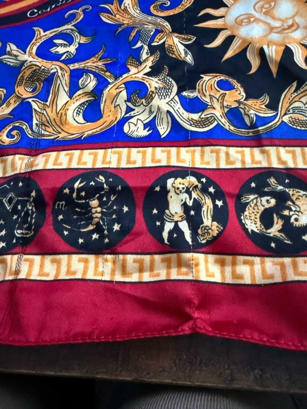 Avon ‘Sign of the Stars’ Vintage Scarf Astrological Zodiac Made in Italy - Picture 4 of 10